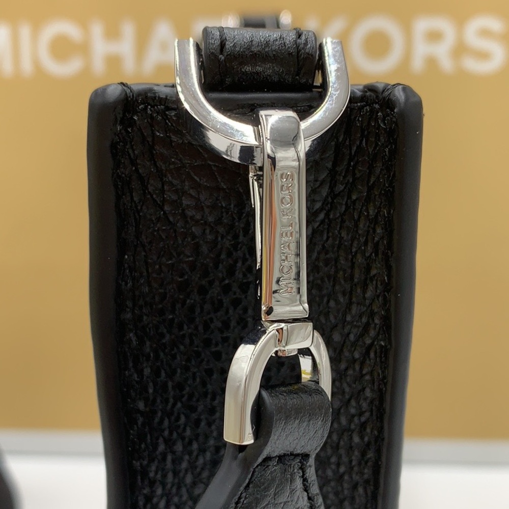 MICHAEL KORS Briley Small Pebbled Leather Messengr - Picture 13 of 16
